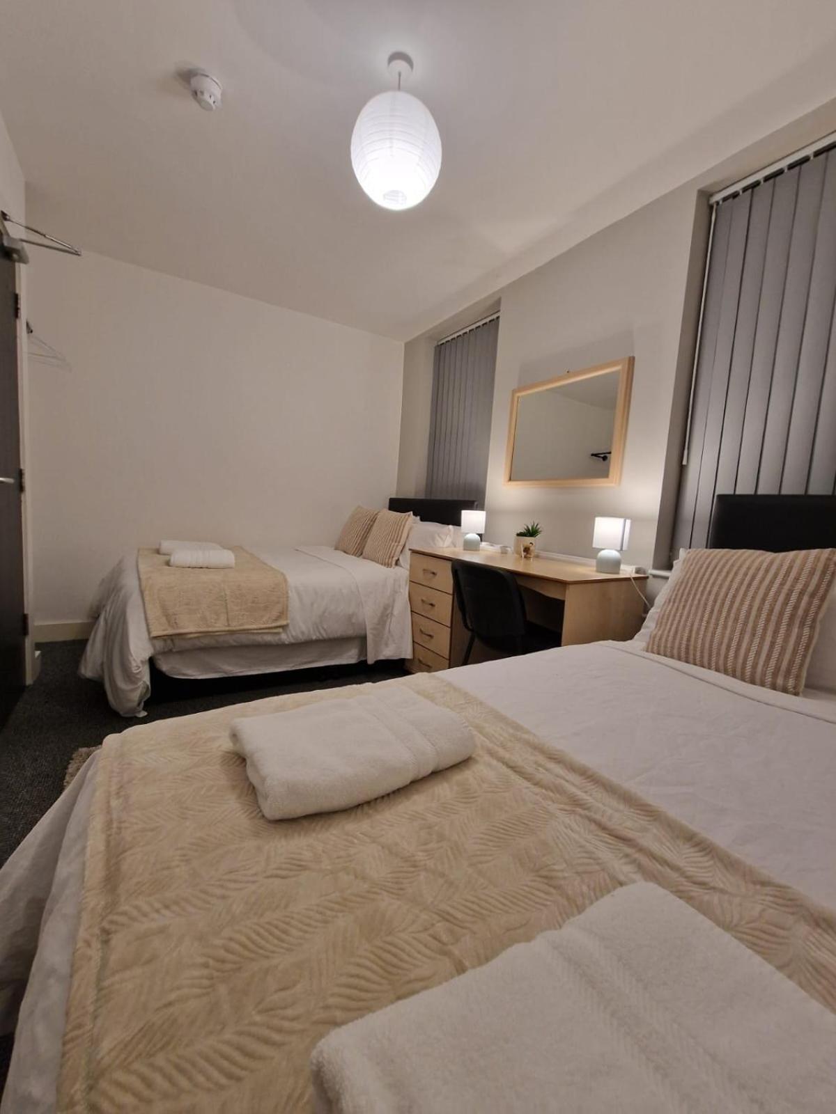 Luxury House In Kensington For 21 Guests