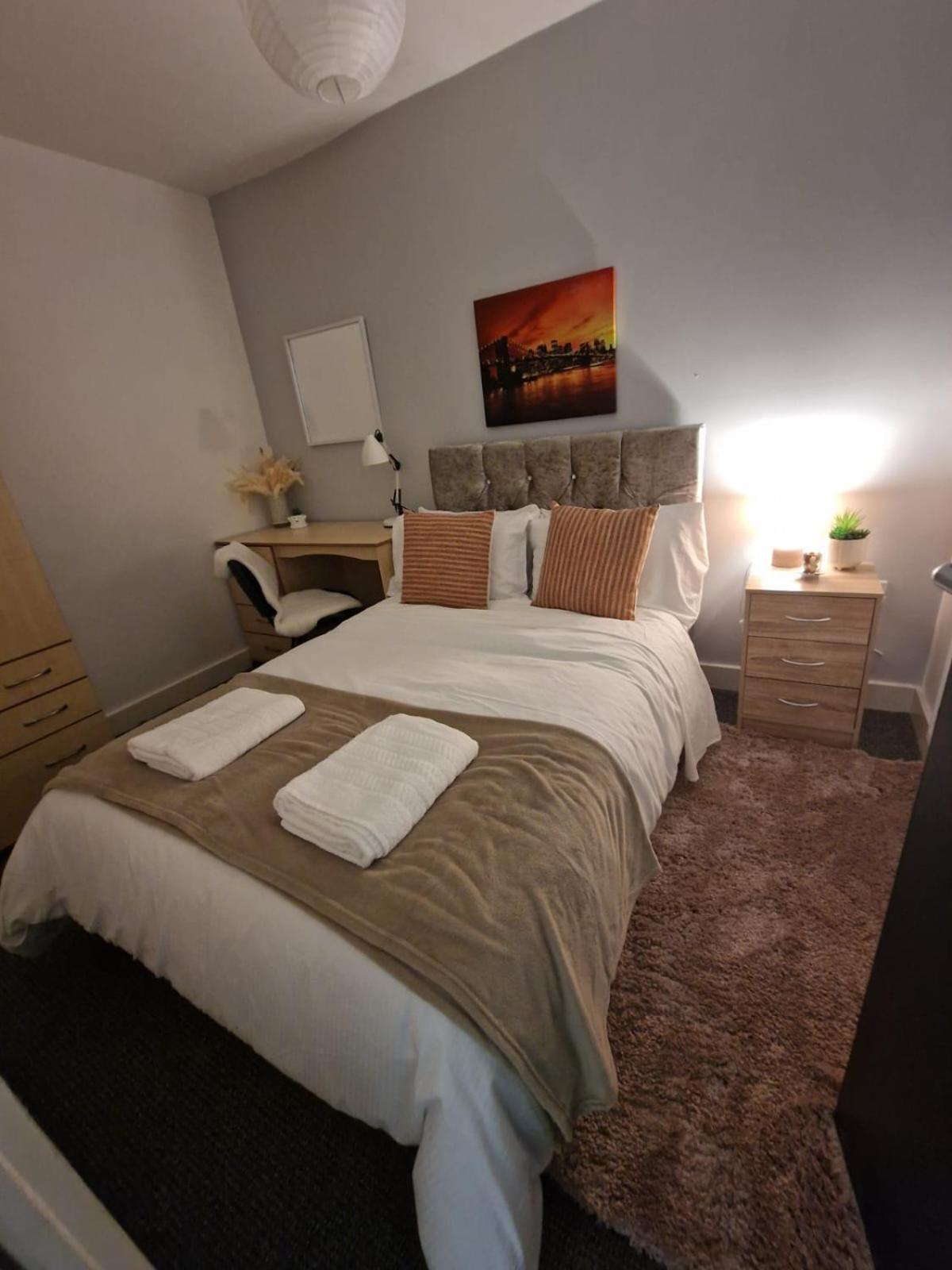 Apartment Luxury House In Kensington For 21 Guests Liverpool