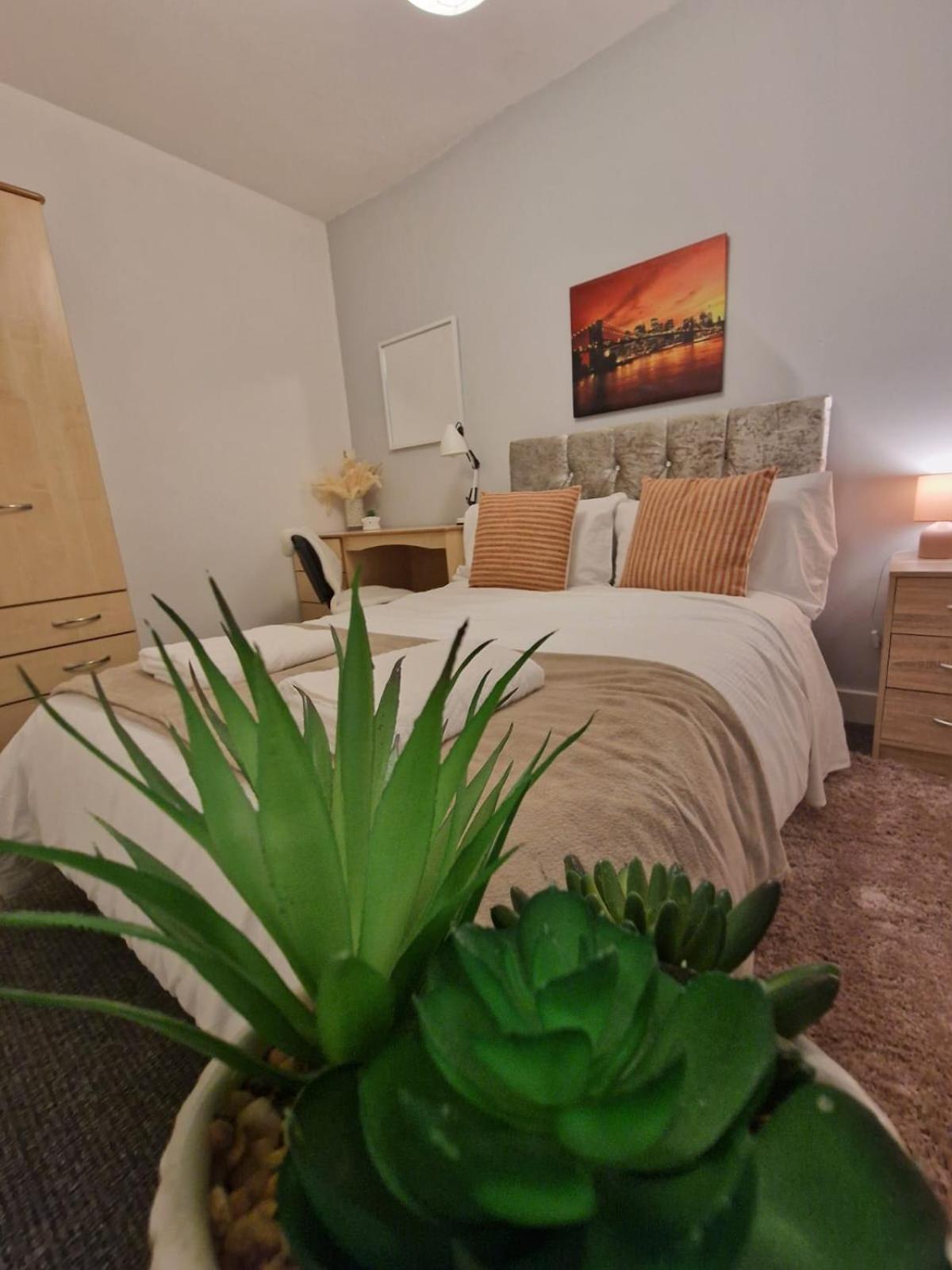 Apartment Luxury House In Kensington For 21 Guests Liverpool
