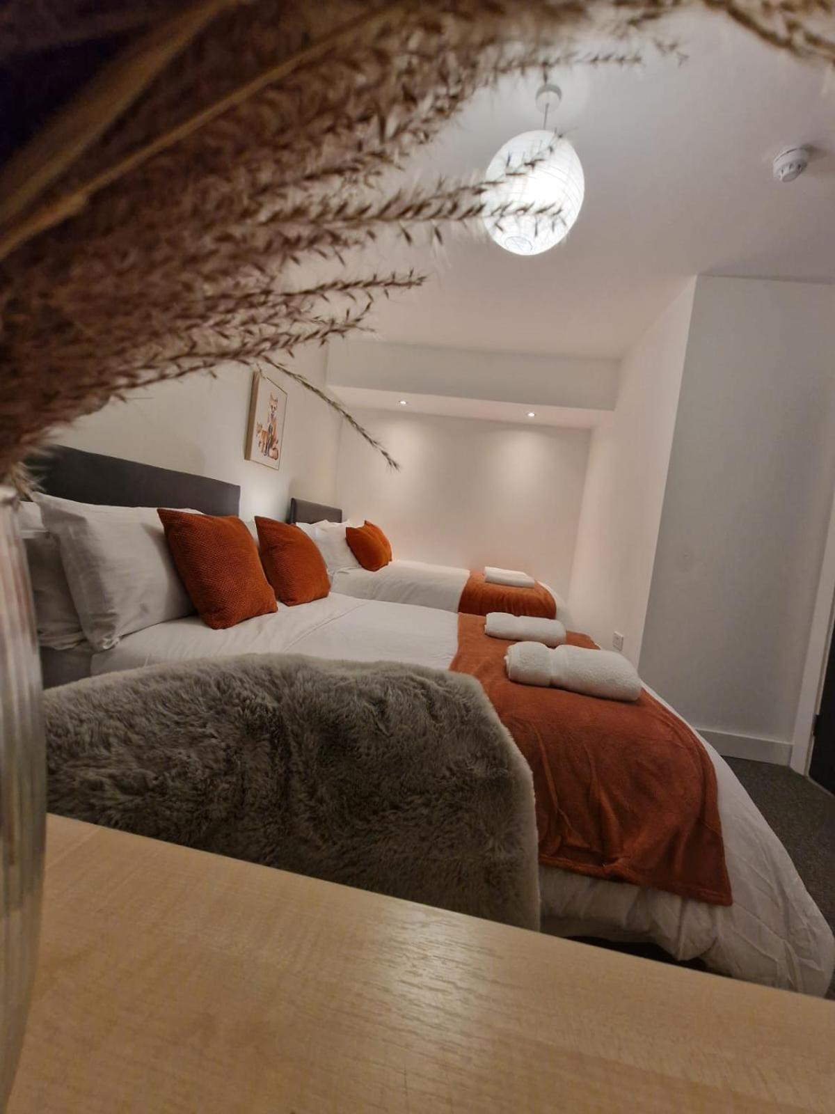 Luxury House In Kensington For 21 Guests *